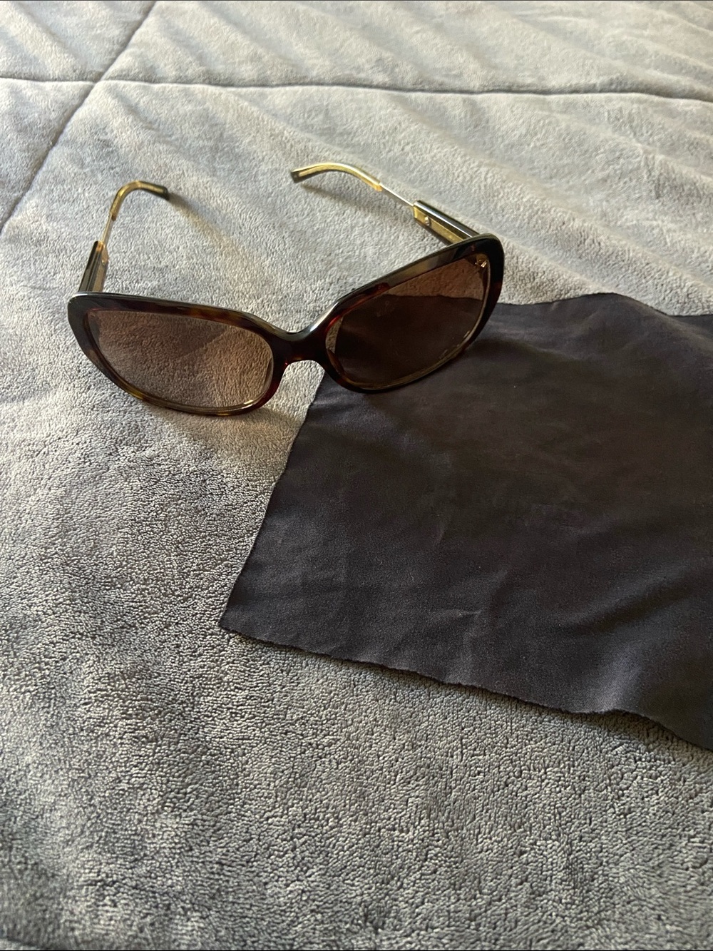 Burberry Tortoiseshell Cat-Eye Sunglasses with Brown Lenses